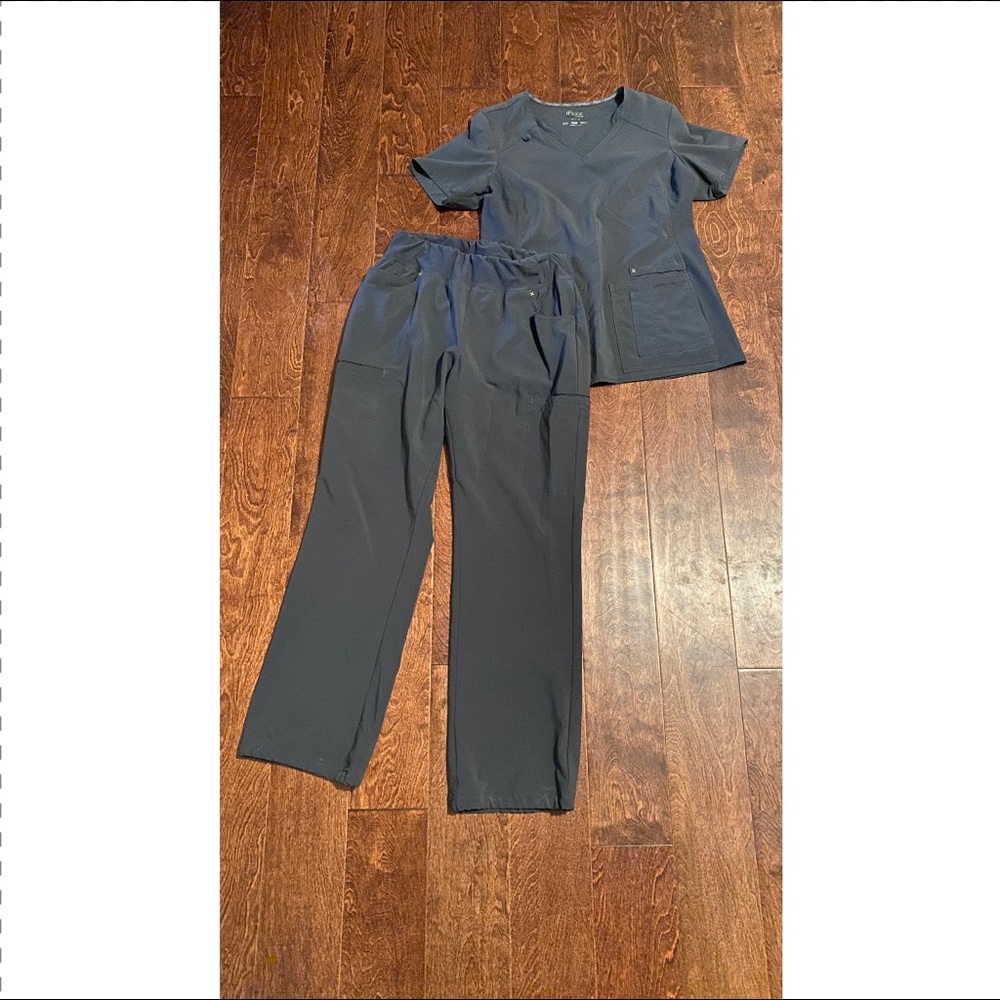 Cherokee iFlex scrubs